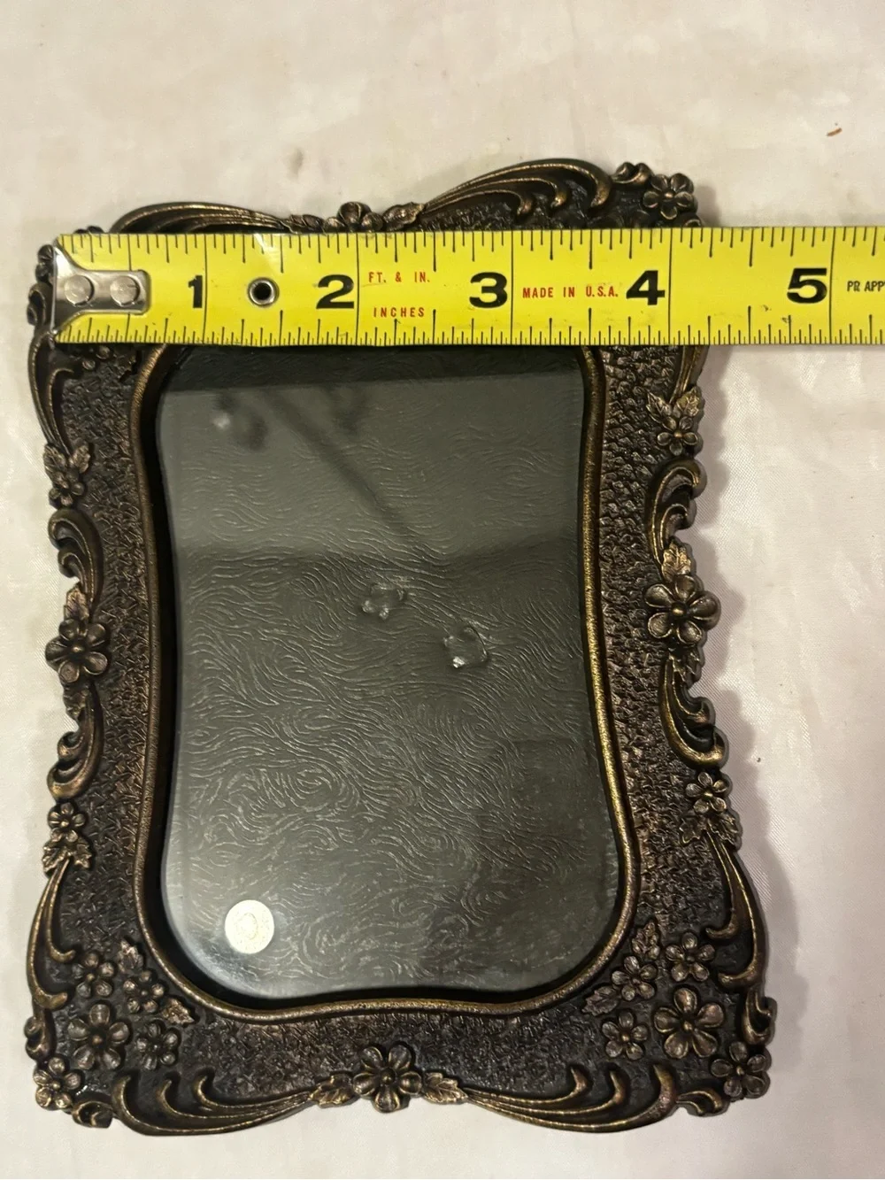 Ornate Floral Antique-Style Bronze Photo Frame